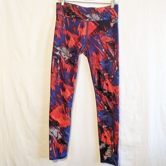 Fabletics Pants - Fabletics Red Leggings in Fun Pattern! Size Small‎